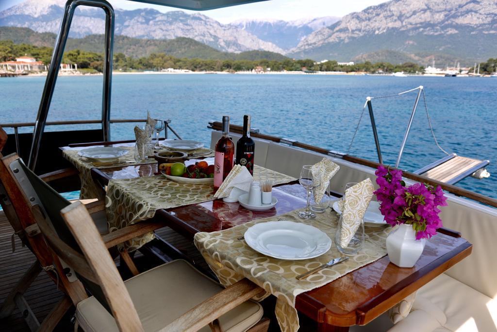 Yacht rental in Antalya